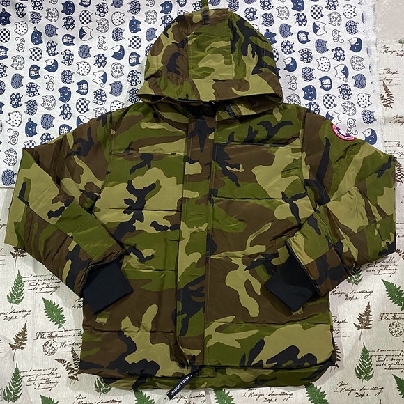 Canada Goose Other - Canada Goose Fusion Fit Military Green Camouflage Down Jacket
